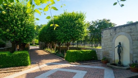 Kauffman Memorial Gardens